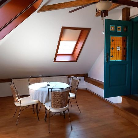 Roof Apartment Ztracena Olomouc Eksteriør bilde